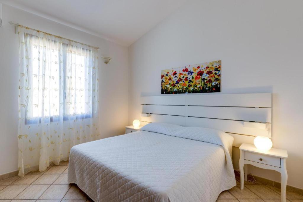 La Casa Delle Zie - Cabras Villa ภายนอก รูปภาพ