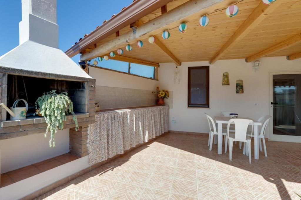 La Casa Delle Zie - Cabras Villa ภายนอก รูปภาพ